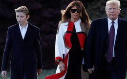 Con trai út tổng thống Trump gây sốt trên truyền thông vì vẻ đẹp trai lạnh lùng trong bức ảnh gia đình mới nhất