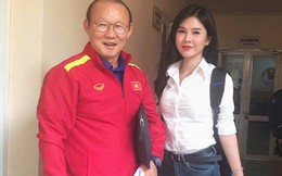 Dân mạng xôn xao vì hình ảnh cô gái xinh đẹp theo chân đội tuyển Việt Nam trong suốt mùa giải AFF Cup 2018