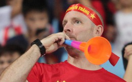 Chiến dịch nói không với kèn vuvuzela: Đại diện LĐBĐ Việt Nam tiết lộ lý do chưa nghĩ đến việc cấm món đồ tạo ra thứ âm thanh nhức óc này