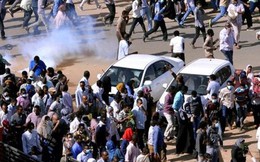 Chính phủ tăng giá bánh mỳ, người dân Sudan xuống đường biểu tình