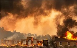 Ít nhất 50.000 người được lệnh sơ tán do cháy rừng ở California, Mỹ