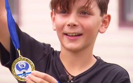 Thiếu niên 9 tuổi thi marathon 5km, nhưng vô địch cự ly 10km vì lý do... bất ngờ