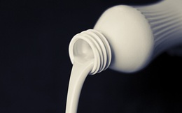Khi "sữa chay" ngày càng được ưa chuộng: "Quả bom nổ chậm" cho ngành sữa truyền thống?
