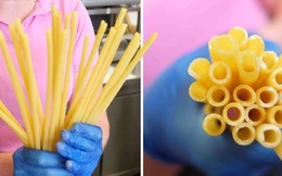 Hay thế mà giờ mới nghĩ ra: Dùng mỳ ống pasta để làm ống hút, giảm thiểu rác thải nhựa