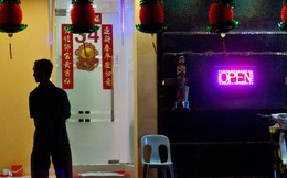 Ngành công nghiệp 'sung sướng' thời 4.0: Xài app 'tìm bạn' và đặt khách sạn là đủ, phố đèn đỏ Singapore đóng cửa vì ế khách