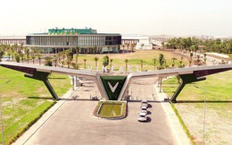 Bước tiến thần tốc của Vingroup: Sẽ hoàn thành nhà máy VinFast vào tháng 6/2019, đã bán điện thoại Vinsmart tại Tây Ban Nha và lập văn phòng VinTech tại Hàn Quốc