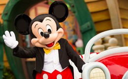 Disney đã xây dựng thương hiệu Chuột Mickey trị giá 3 tỷ USD bằng cách bán các sản phẩm cho người lớn như thế nào? (P1)