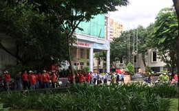 Hết thời kỳ “trăng mật”, Go-Viet điều chỉnh chính sách thưởng khó khăn hơn, tài xế đồng loạt kéo đến trụ sở công ty biểu tình