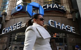 Chuyện hy hữu: Trước khi ngừng kinh doanh tại Canada, ngân hàng JP Morgan Chase  tuyên bố xoá nợ thẻ tín dụng cho toàn bộ khách hàng