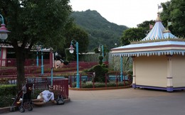 Disneyland Hong Kong 'vắng như chùa bà Đanh' vì bất ổn chính trị
