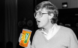 Nếu được ăn ngủ đàng hoàng những ngày đầu startup, bạn đã sướng hơn Bill Gates nhiều, ông từng phải ăn bột cam trừ bữa, đổ ra tay liếm để tiết kiệm thời gian!