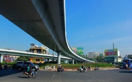 Ngày đầu thông xe cầu vượt ngã 7 gần sân bay Tân Sân Nhất