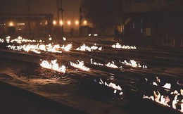 Mỹ: Lạnh tới mức phải nổi lửa đốt đường ray