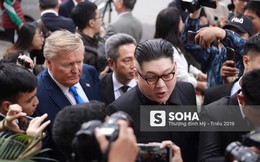 Bản sao của ông Kim Jong-un và ông Donald Trump bị phóng viên vây kín khi xuất hiện tại Hà Nội