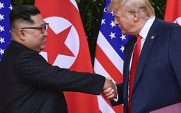 Con đường từ kẻ thù tới tuyên bố “phải lòng nhau” của ông Trump và ông Kim Jong Un
