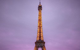 Chụp hình tháp Eiffel vào buổi tối có thể khiến bạn... bị kiện ra toà, và đây là lí do!