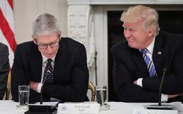 Tổng thống Mỹ Donald Trump trìu mến gọi nhầm tên CEO Apple là 'Tim Apple'