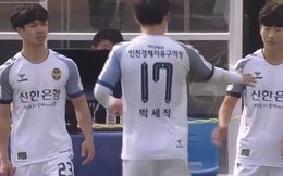Điều đáng mừng cho Công Phượng ẩn sau trận đấu không được đăng ký ở Incheon?