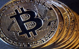 Bitcoin bất ngờ "thăng hoa", có lúc vượt qua ngưỡng 5.000 USD