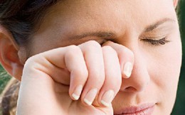 Bác sĩ BV Mắt Trung ương cảnh báo: Thói quen cực xấu của nhiều người có thể gây hỏng mắt