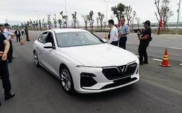Người Việt từng trải nghiệm BMW, Mercedes lái thử VinFast Lux tại Hải Phòng nhận xét: “Rất tốt”