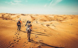 Cùng lạc trong sa mạc, 2 người lữ hành "kẻ sống - người chết" và lý do ai cũng nên biết