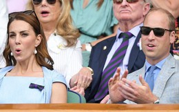 Chung kết Wimbledon: Công nương Kate hết ôm mặt lại chu môi ngạc nhiên tột độ khi chứng kiến trận siêu kinh điển quần vợt, "Doctor Strange" và "Loki" ăn mặc lịch lãm như đi thử vai "Mật vụ Kingsman"