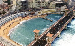 Nước biển dâng đe dọa nhấn chìm thành phố cảng Alexandria của Ai Cập
