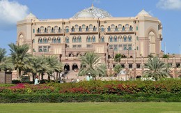 Bên trong khách sạn dát vàng 3 tỷ USD ở Abu Dhabi