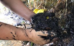 Họp báo vụ nước sạch có "mùi lạ": Cán bộ công ty sông Đà phát hiện dầu thải chảy vào hệ thống nước nhưng "cứ để mặc kệ"