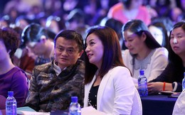 Jack Ma: 'Đằng sau người đàn ông thành đạt luôn có một người phụ nữ mạnh mẽ. Riêng tôi lại có rất nhiều'