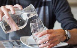 Bỉ: nhà hàng phục vụ khách nước uống được tái chế từ nhà vệ sinh