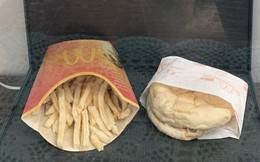 Suất ăn nhanh McDonald cuối cùng của Iceland được trưng bày tủ kính như tác phẩm nghệ thuật, 10 năm rồi vẫn chưa bị phân hủy