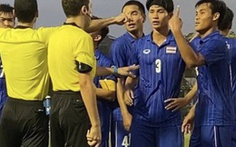 Cay cú vì Tiến Linh được đá lại penalty, cầu thủ Thái Lan quát vào mặt trọng tài "Ông là người Việt Nam đúng không"