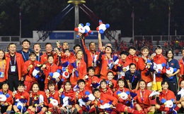 Tuyển nữ Việt Nam huỷ lịch bay, ở lại cổ vũ trận chung kết bóng đá nam SEA Games 30