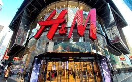 Giữa bão Covid-19, gã khổng lồ thời trang H&M chuyển hướng sản xuất khẩu trang, đồ bảo hộ và găng tay