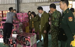 Thu giữ hơn 1 tấn bánh kẹo phục vụ Tết không rõ nguồn gốc trong kho chứa hàng tại Lào Cai