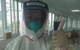 Nhật ký chống dịch viêm phổi Vũ Hán của y tá Thượng Hải: 8 tiếng trôi qua như một chớp mắt, chợt nhận ra mình chưa ăn và đi vệ sinh