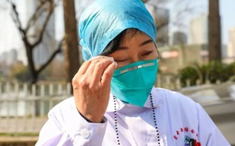 Nữ bác sĩ đầu tiên phát hiện ra virus corona, từng tham gia chiến đấu chống lại SARS giờ trở thành anh hùng của người dân Trung Quốc: "Tôi khóc cạn nước mắt của cả đời rồi"