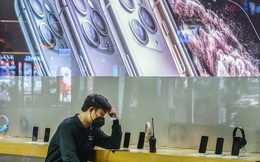 Thiếu hụt lao động sản xuất iPhone, Samsung gặp may vì không còn nhà máy tại Trung Quốc