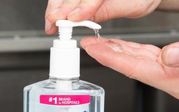 Công thức sử dụng nước rửa tay khô trong dịch Covid-19: Xịt ra một lượng 3 ml bằng đồng xu, xoa trong 30 giây