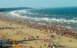 Thanh Hóa hút khách chỉ sau Hà Nội và TP.HCM, riêng Sầm Sơn thu 1.400 tỷ đồng mỗi tháng từ khách du lịch