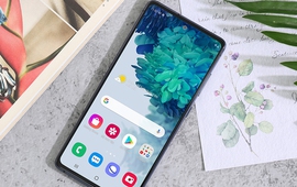 Mẫu smartphone giảm hơn nửa giá tại Việt Nam: Mệnh danh là "kẻ hủy diệt flagship", giành ngôi vương trong top điện thoại Android