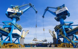 Được đầu tư hơn 3.700 tỷ đồng, Cảng tổng hợp Container Hòa Phát Dung Quất hiện ra sao?