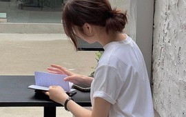 Mỗi tháng để dành vài triệu, nên mua vàng hay gửi ngân hàng?