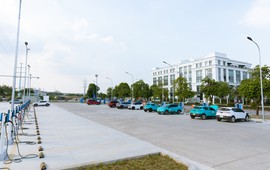 Trạm sạc ô tô điện có quy mô lớn nhất Việt Nam bắt đầu đi vào hoạt động