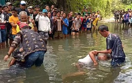 Tranh chấp đất, hai nông dân xuống sông thi nhịn thở rồi tử vong cả đôi