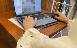 Sợ sót tin nhắn công việc, dân văn phòng trằn trọc đến 3-4h sáng