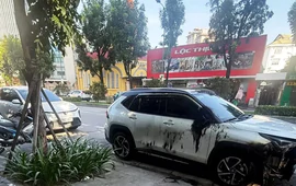 Xác định nghi phạm vụ đốt ô tô trên đường phố ở Huế