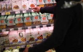 EU siết tên gọi 'thịt', Italy và Hungary cấm thịt nuôi cấy